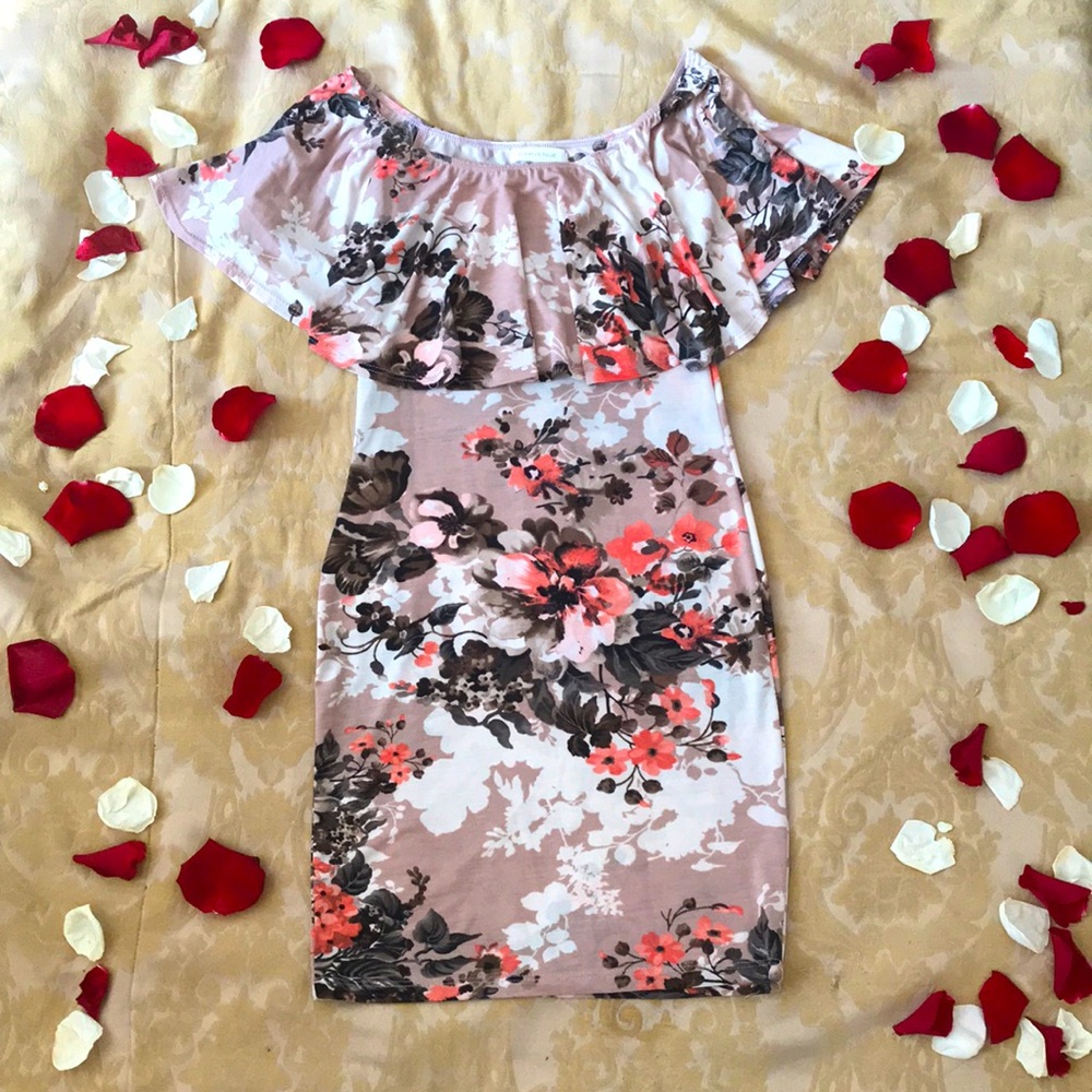 Off the shoulder fitting floral dress